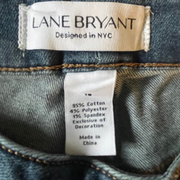 LANE BRAYNT, SIZE 18 CAPRI WITH LACE AND TORN LOOK - Picture 7 of 7